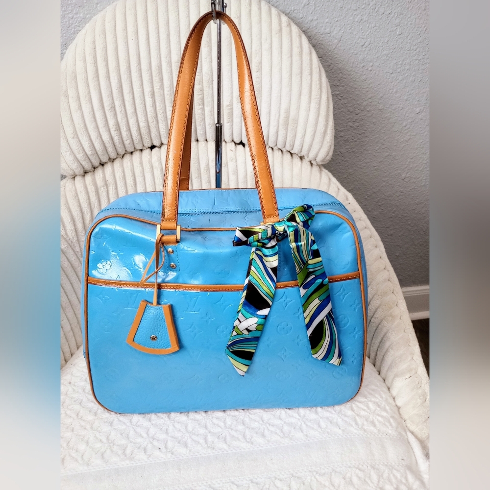 Louis Vuitton Bags - Picture 2 of 16
